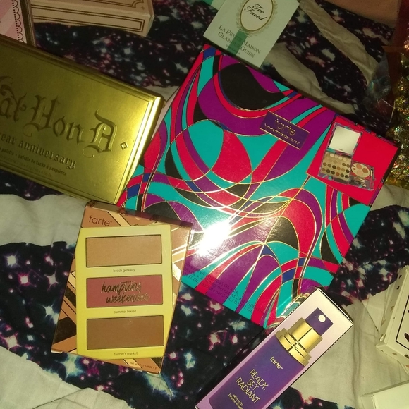 LOTS OF MAKEUP THIS IS JUST SOME - Picture 7 of 12